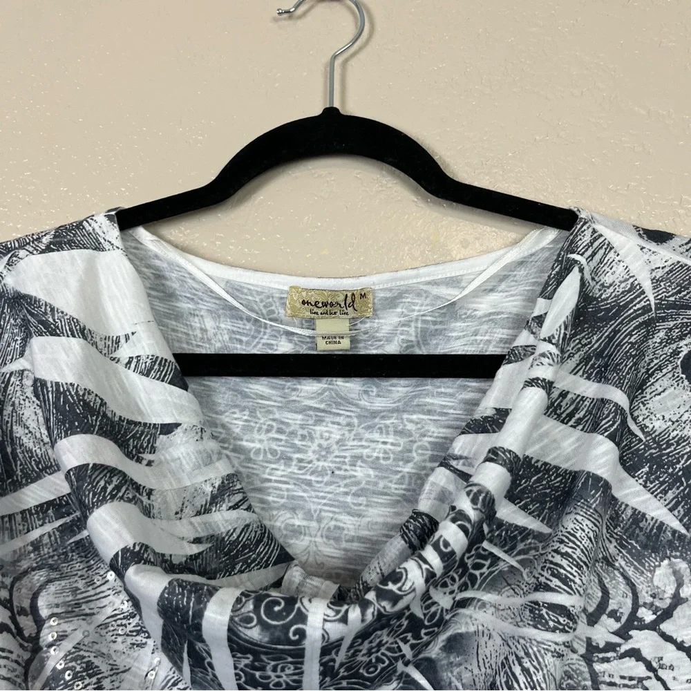 5 for $30 One world Women gray white floral‎ blouse size M - Picture 11 of 16